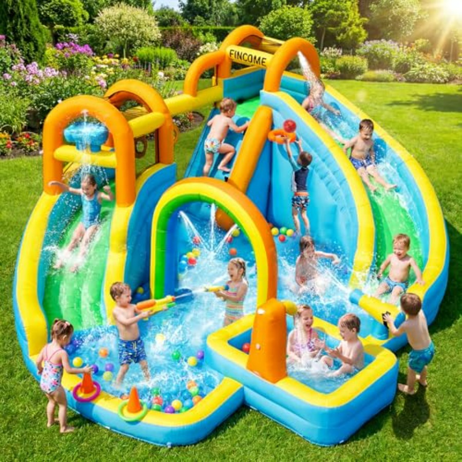 Kids Outdoor Water Slide - 裏庭用屋外インフレータブルウォータースライド（子供用）、スプラッシュプール、バスケットボールフープ、ボールシューティング、ウォーターキャノン付き；PVC素材