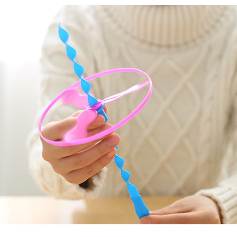 空飛ぶ円盤おもちゃ 屋外用手押しヘリコプター フライングディ - Kids Outdoor Easter Toys のレビューと価格