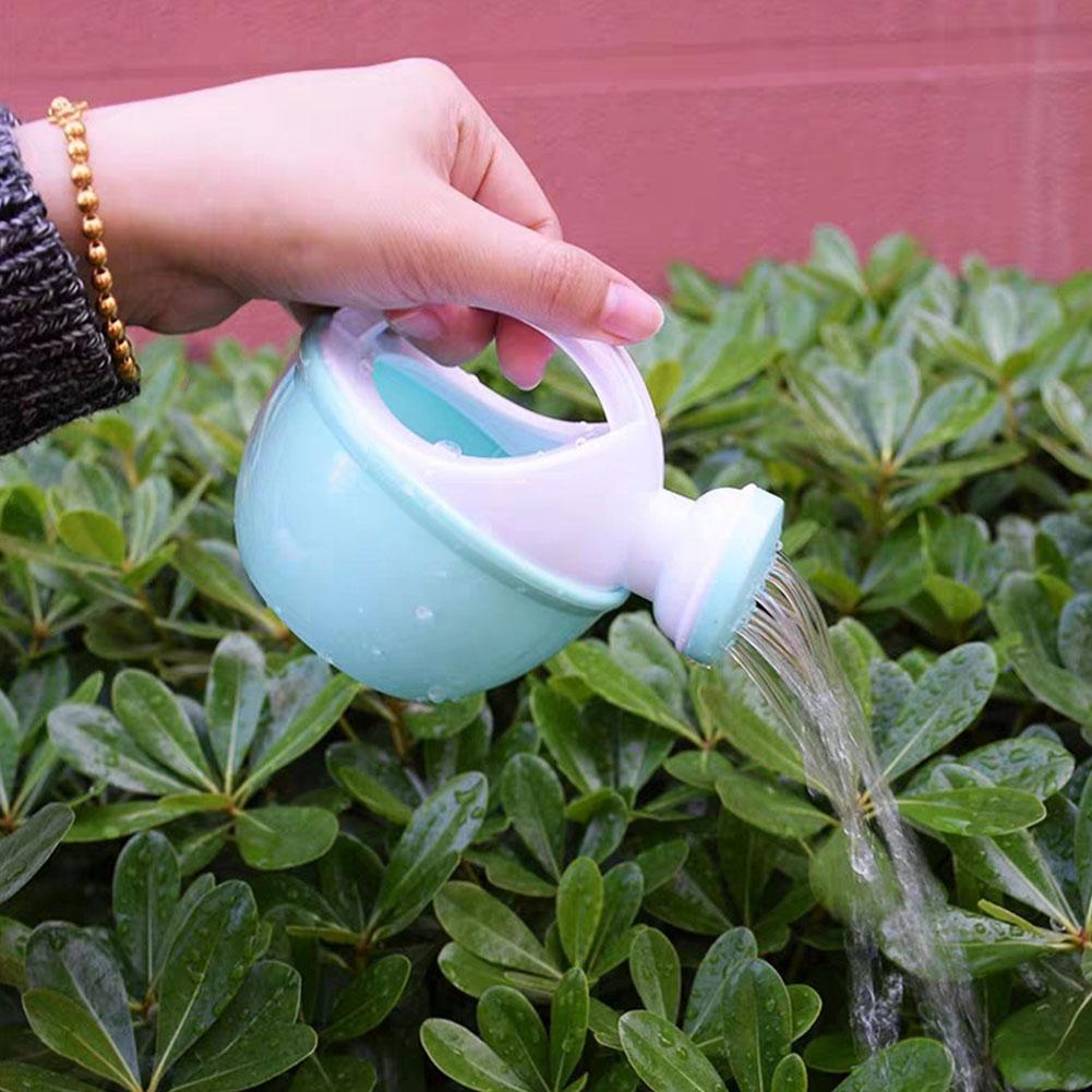 お風呂のおもちゃ カラフルなプラスチック製じょうろ 水まきポ - Kids Outdoor Water Play のレビューと価格