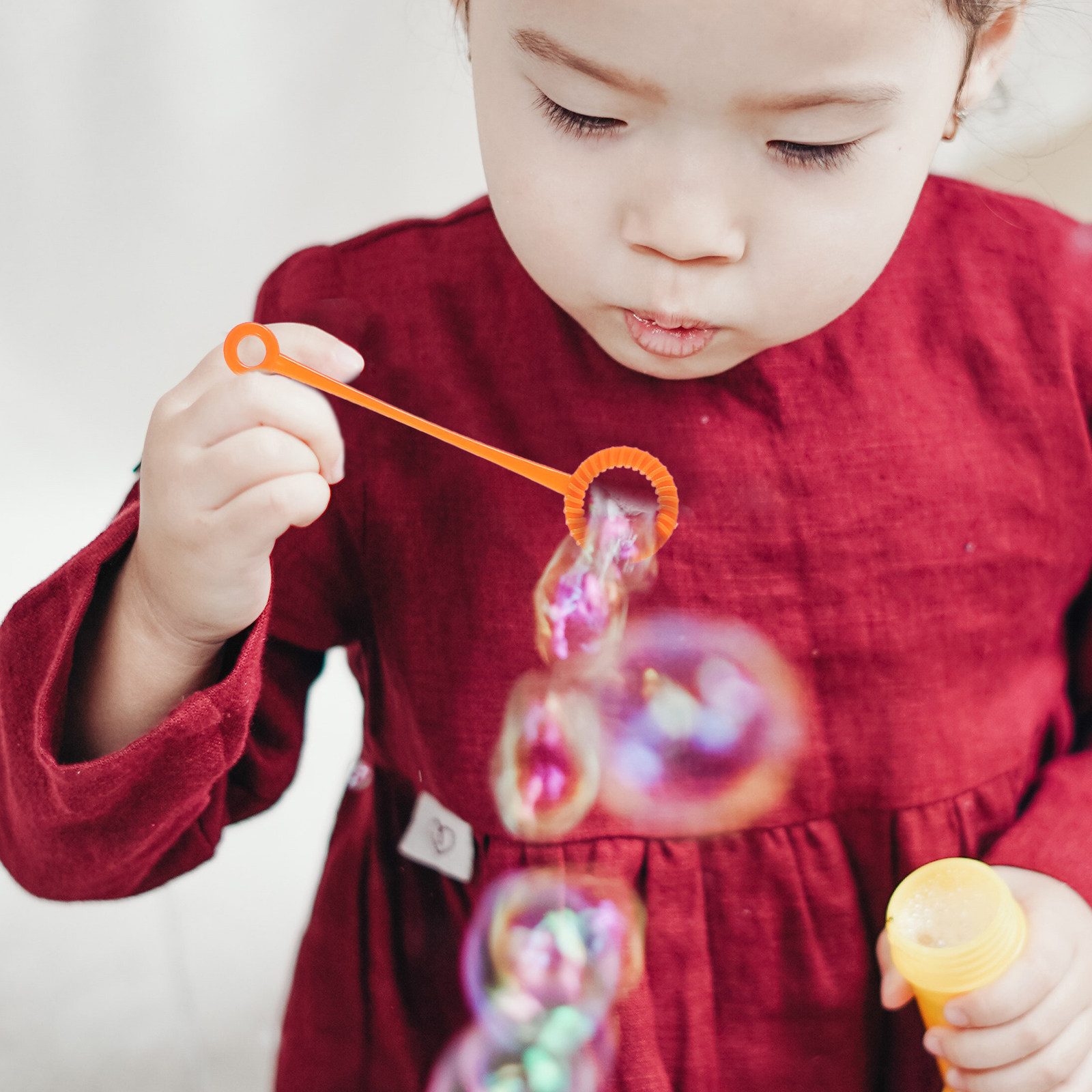 6個入りバブルセット バブルメーカー ブロワー 子供用 アウ - Kids Outdoor Learning Activities のレビューと価格