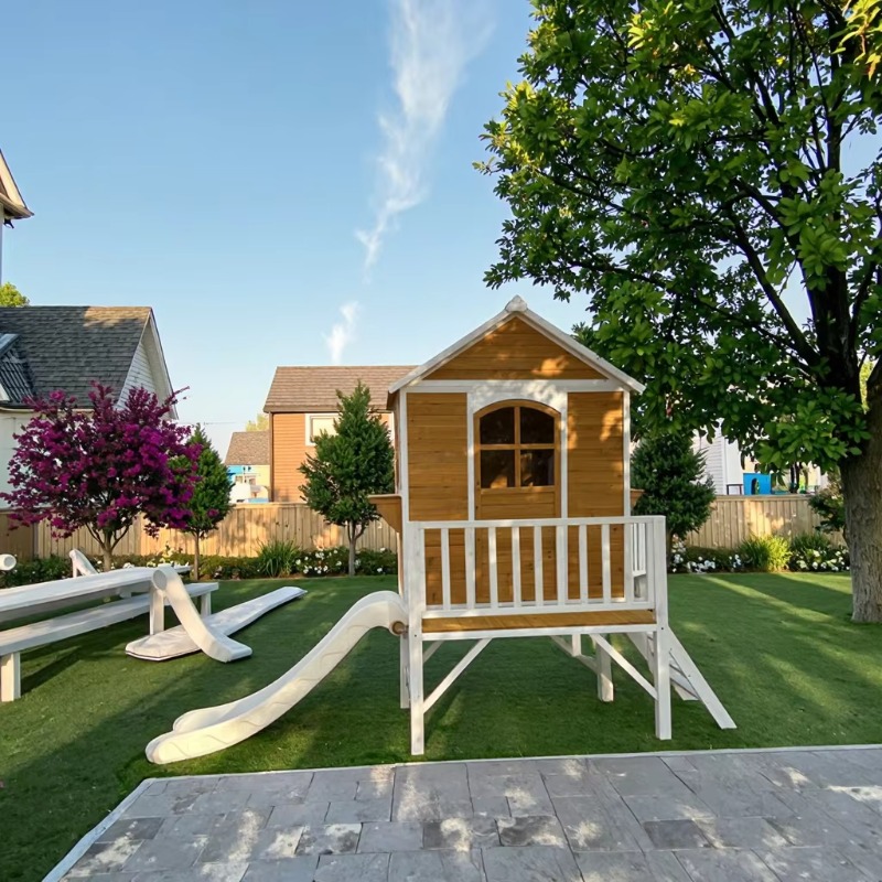 現代的な2階建て木製屋外プレイハウス（階段と滑り台付き）、学 - Kids Outdoor Wooden Playhouse のレビューと価格
